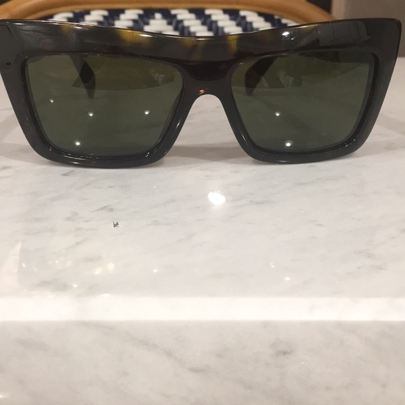 Celine sunglasses - Picture 3 of 5